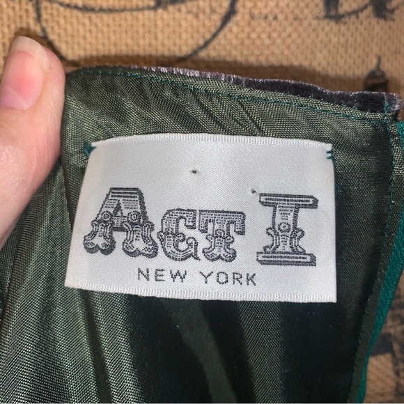 Vintage 70's 80's, Act 1 New York, Emerald Green Forrest Green Velvet Dress - Picture 5 of 13